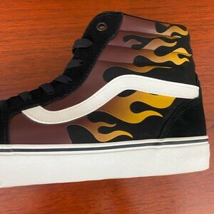 NWT Vans Unisex Filmore Hightop Platform Sneaker - Black/Flame